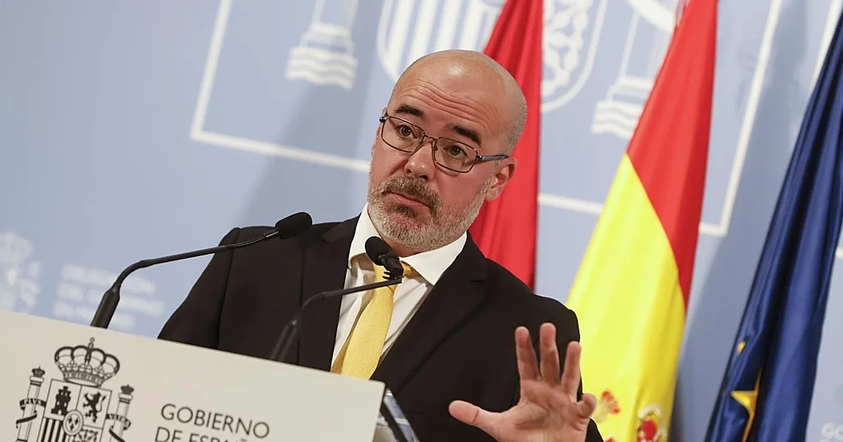 Dimite el delegado del Gobierno en Madrid tras quedar fuera de las listas del PSOE para el 29-N