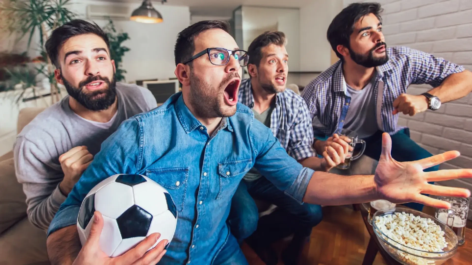¡Vuelve el Clásico! En qué sitios de Madrid verlo o qué pedir a domicilio y vivir el fútbol en compañía y con buena comida