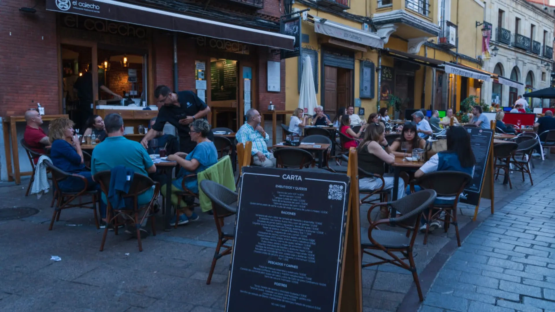 Las ciudades españolas con más bares por habitantes