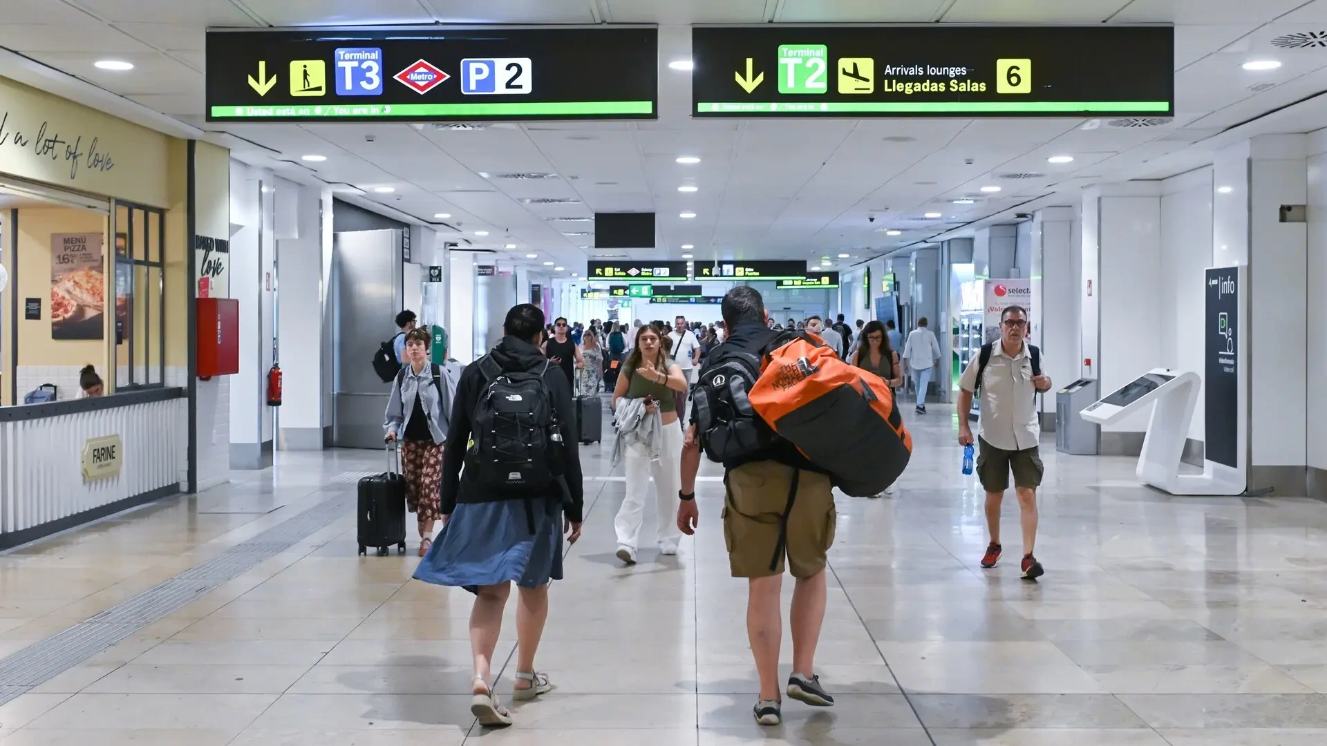 Trucos para sobrevivir a una escala en el aeropuerto y no desesperarse en el intento