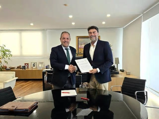 El bono consumo de Alicante se aplaza temporalmente por una alerta internacional de ciberseguridad