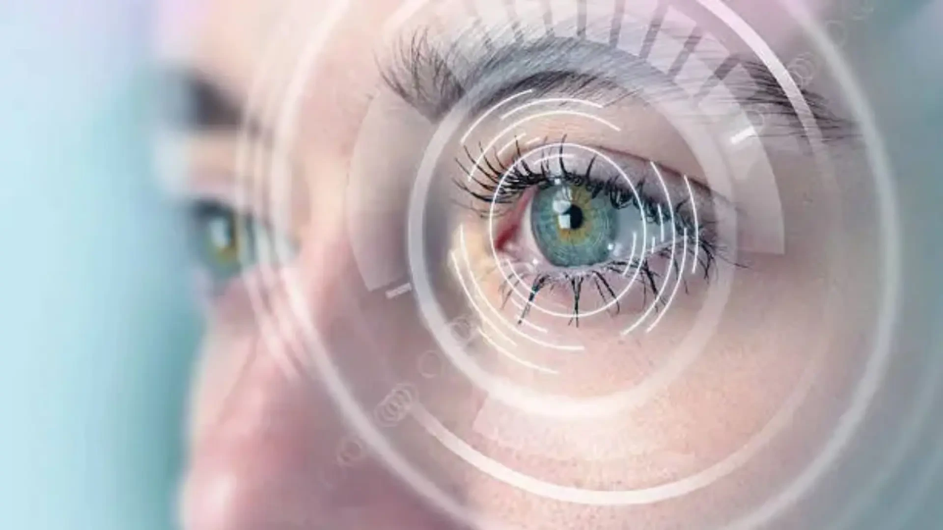Un chip bajo la retina: prueban un implante para recuperar visión en pacientes con una enfermedad rara