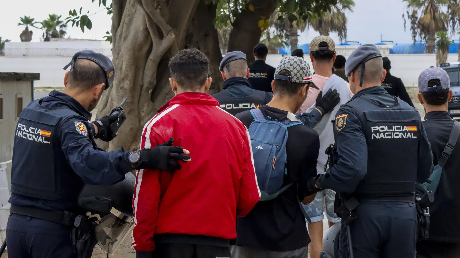 La Policía activa un operativo en Ceuta para localizar y expulsar a Marruecos a inmigrantes con órdenes de devolución