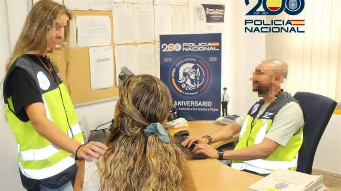 Detenidos por dar a su bebé en adopción ilegal a una pareja de Málaga: “O la regalaban o la tiraban a la basura”