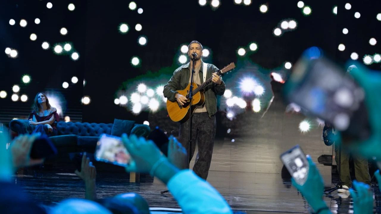 En Tol Sarmiento conquista 'El perro andaluz' con su música en euskera