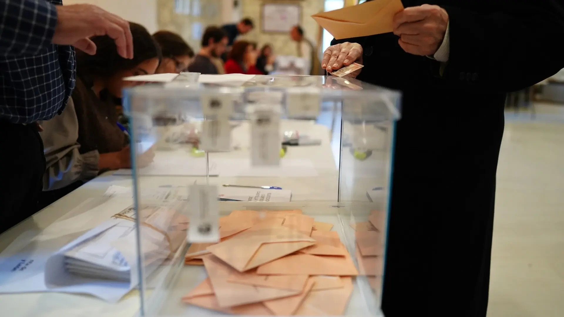 Votar a la contra