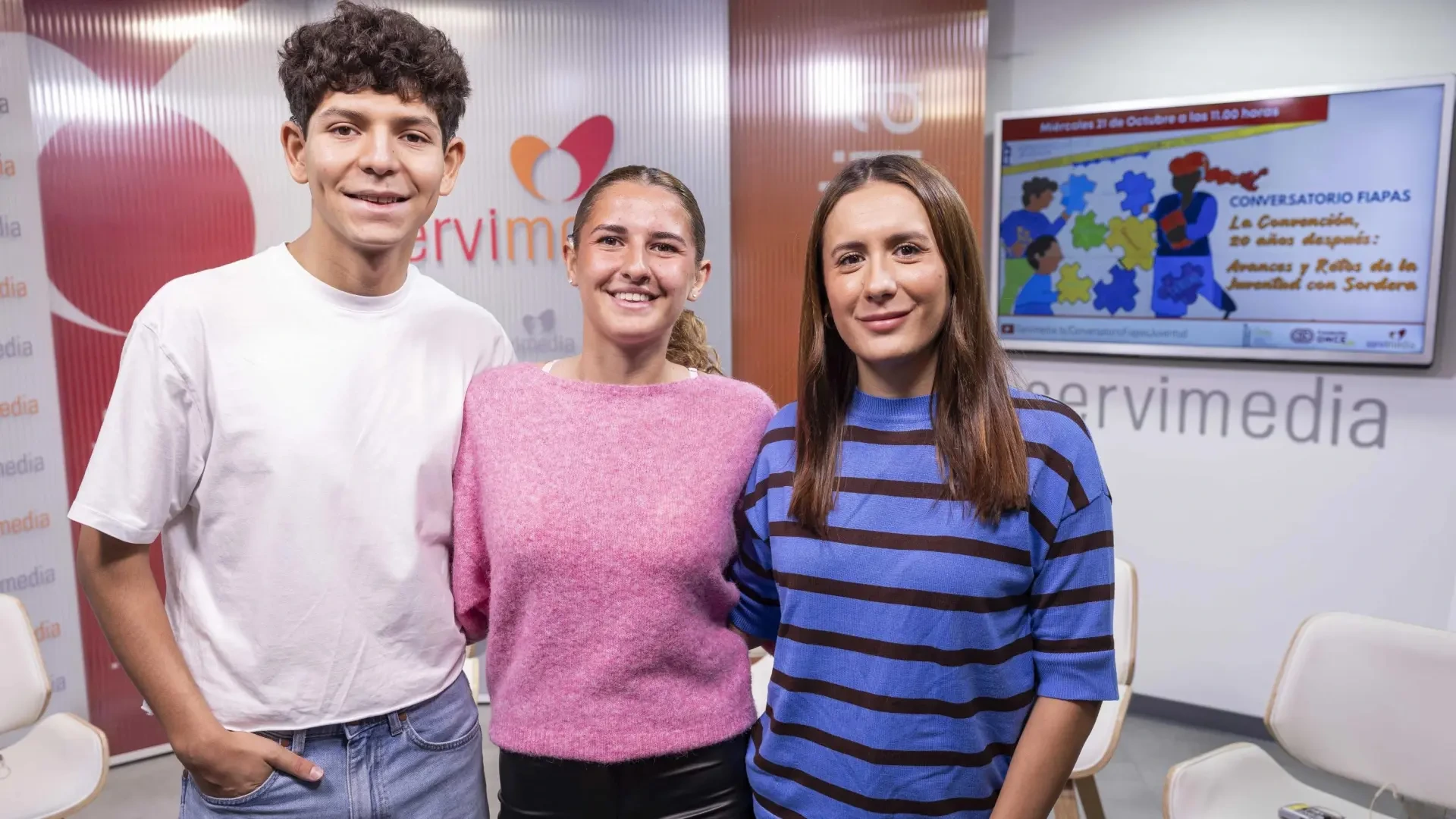 Ana, Fran y Alicia, tres jóvenes con sordera: "Queremos acceder a la educación igual que el resto"