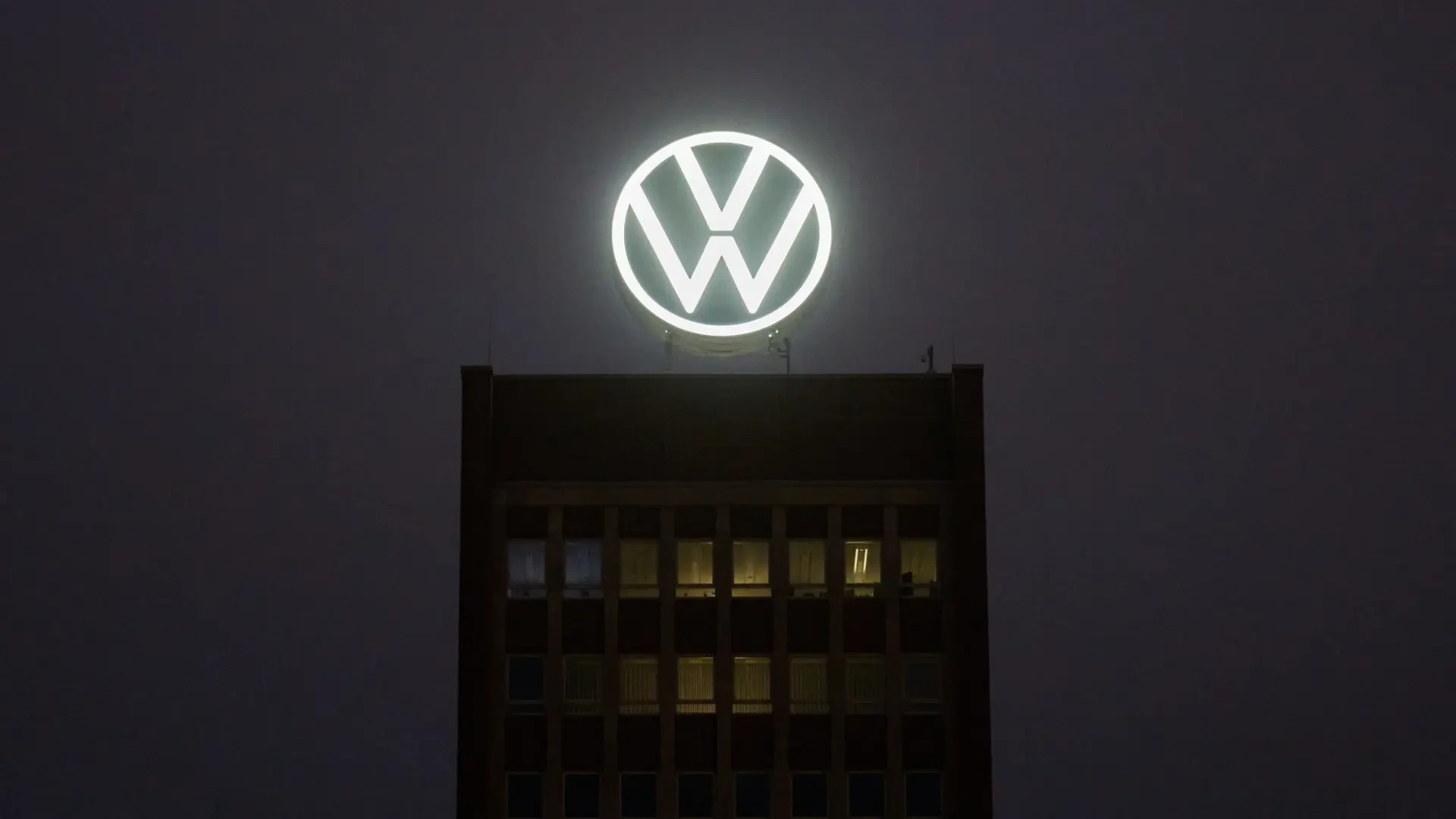 Los beneficios de Volkswagen se hunden por su debilidad en el mercado chino, los aranceles de Trump y la situación de Porsche