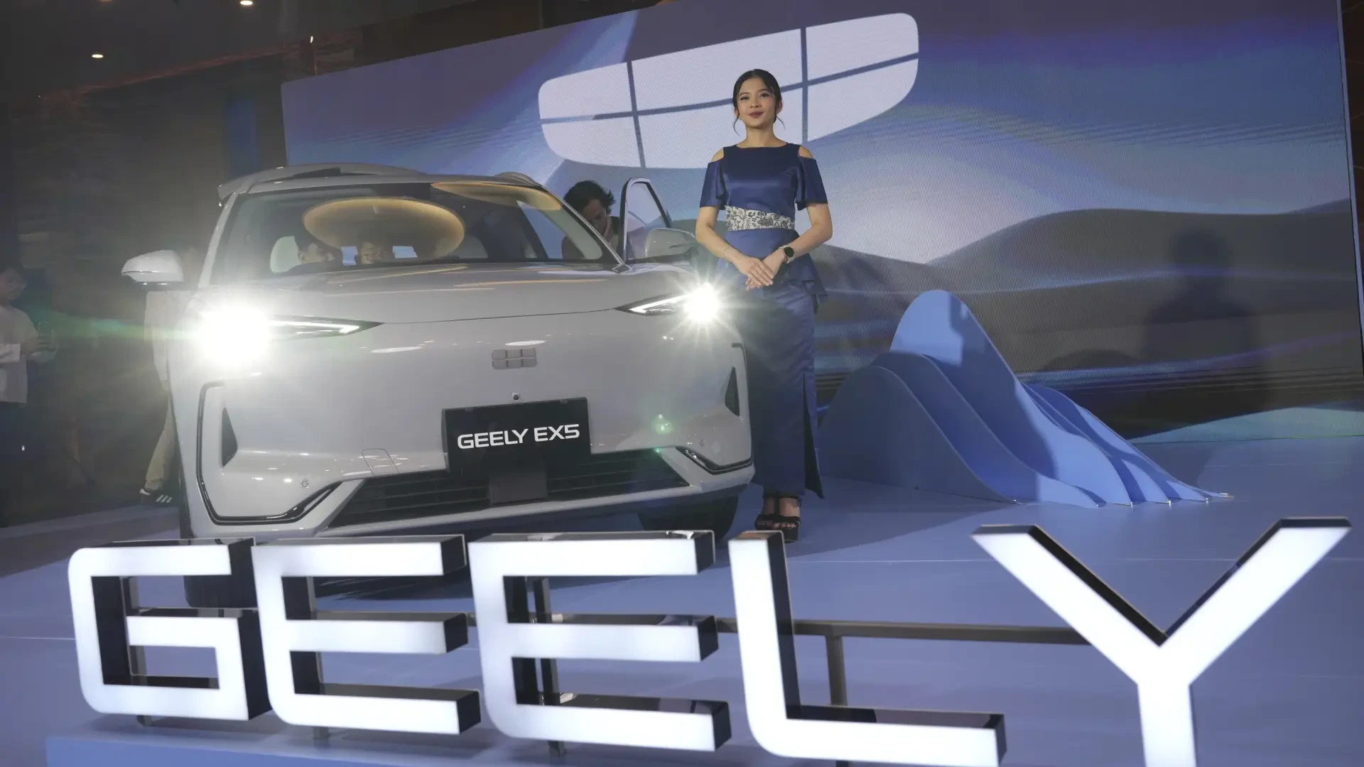 Geely dispara un 28% su beneficio tras un notable crecimiento de las ventas