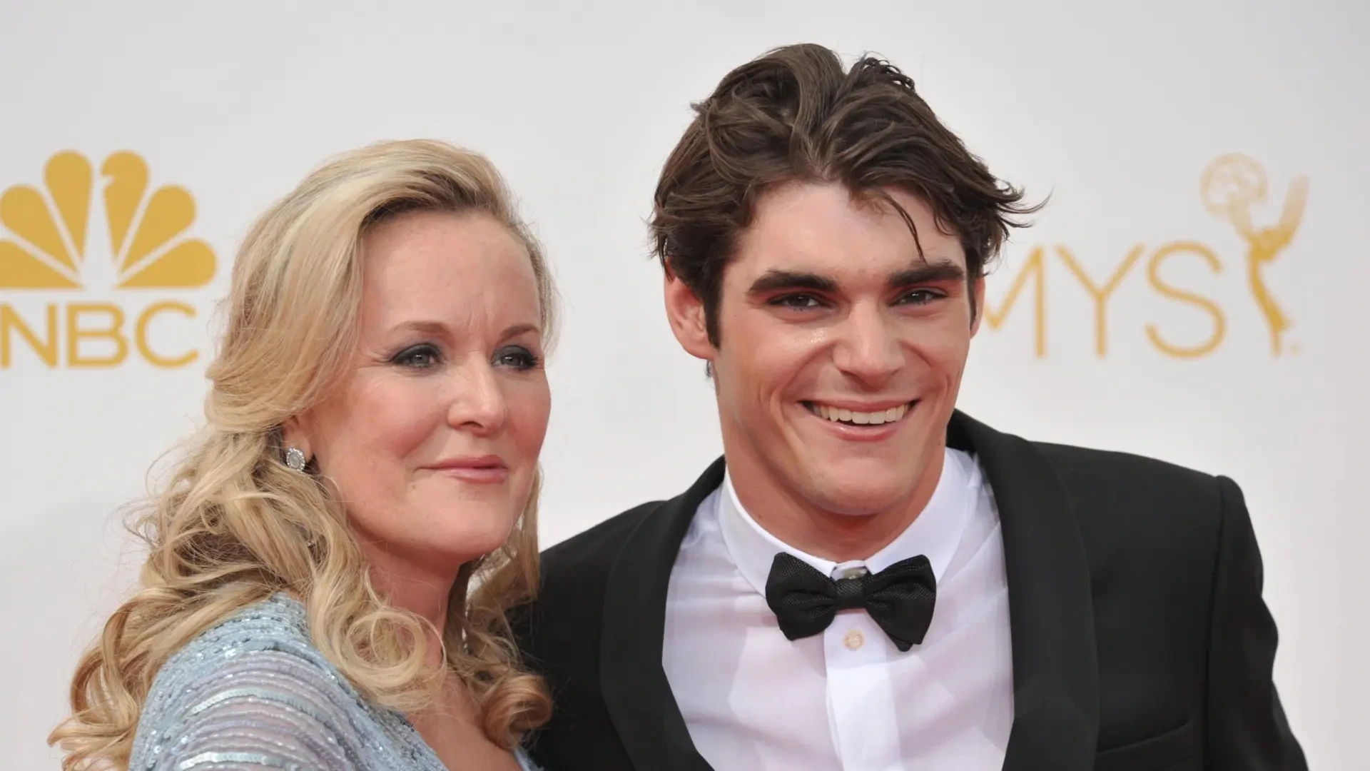 La madre de RJ Mitte, de 'Breaking Bad', habla de los problemas de salud mental que tenía su hijo: "Habría dado mi vida por la suya"