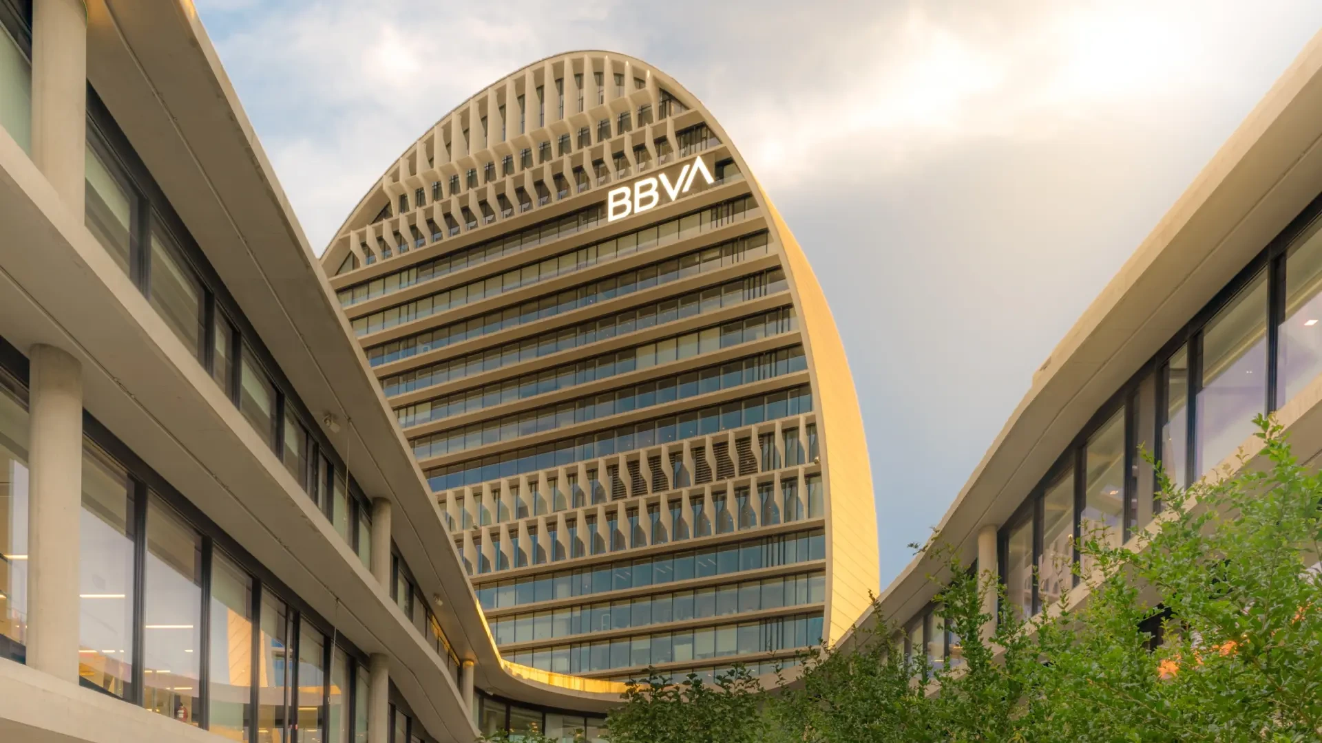 BBVA gana un 13% más hasta septiembre y supera los 9.000 millones de beneficio
