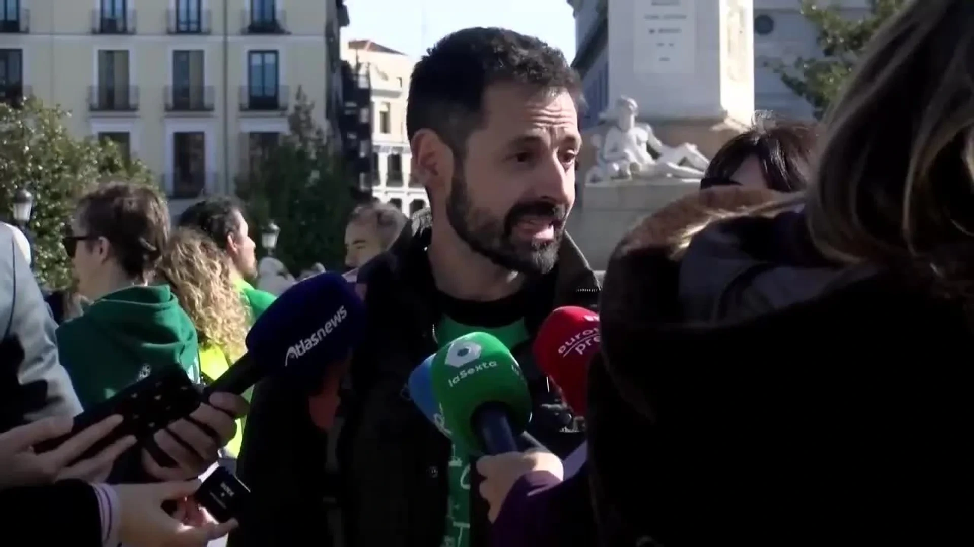Los docentes en huelga en Madrid se reúnen en una asamblea para decidir nuevas acciones