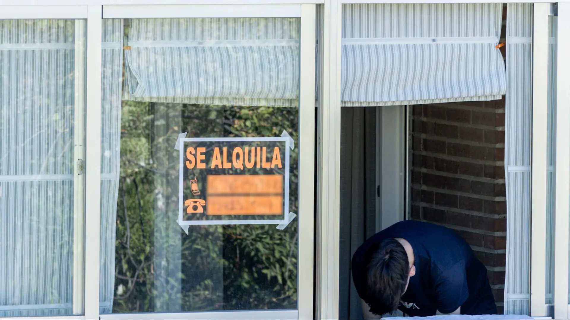 Los alquileres empiezan a estabilizarse pero superan los 1.000 euros en doce provincias y 133 inquilinos compiten por cada vivienda