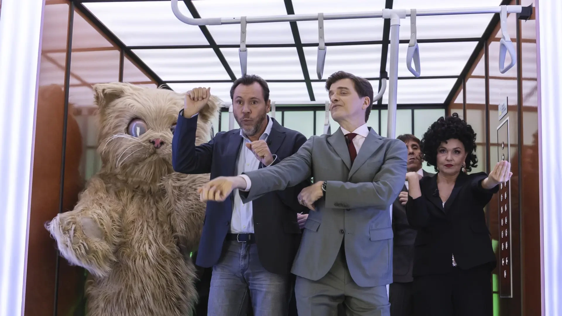 Óscar Puente lo da todo bailando junto a Marc Giró en 'Cara al Show', donde acudirá como invitado