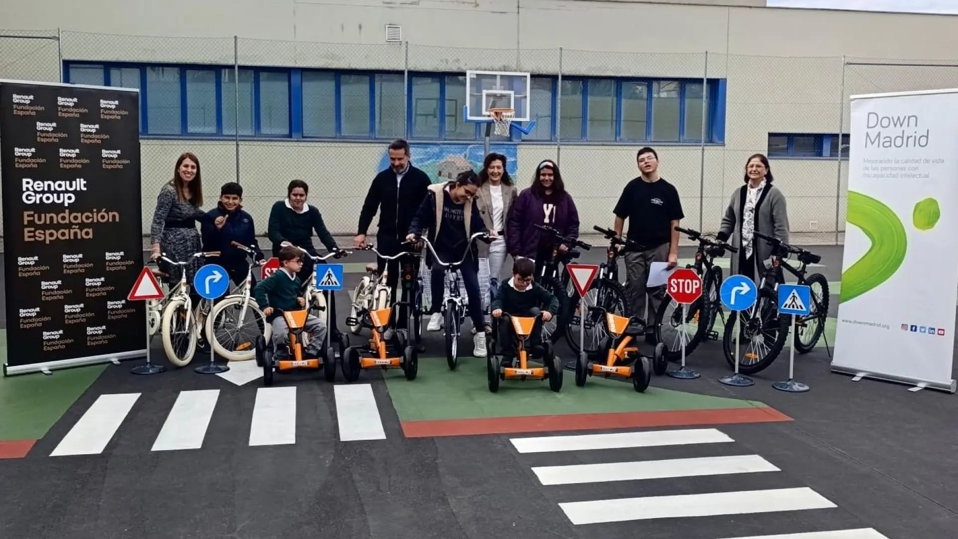 Fundación Renault y Down Madrid impulsan la movilidad accesible con el programa 'TransiTodos'