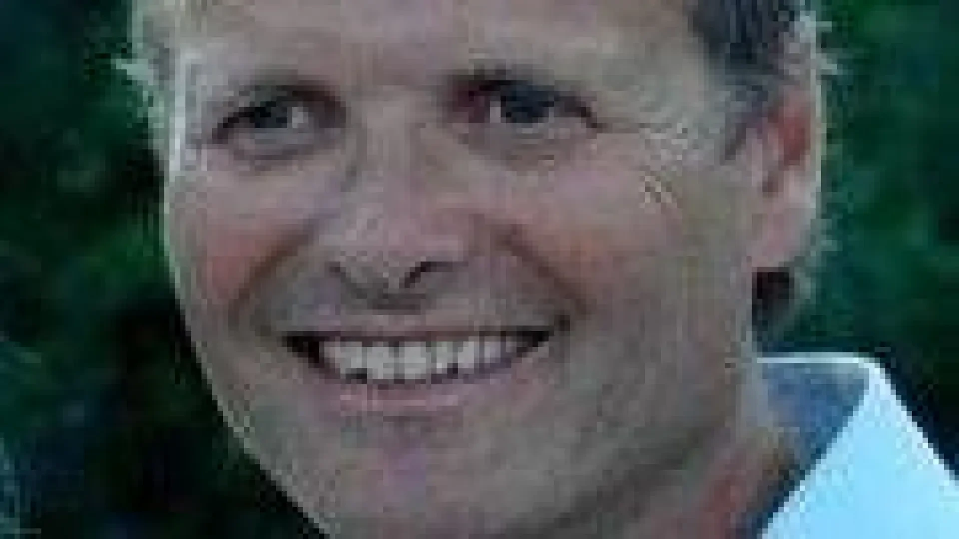 Nuevo conflicto para Mette-Marit: 60 alumnos de una escuela de pilotos demandan a su hermano
