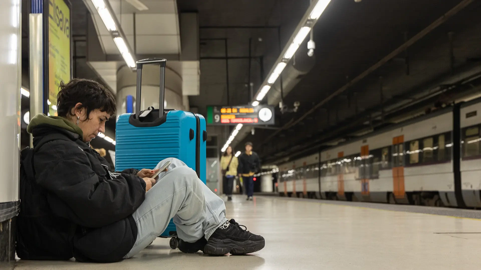 Los primeros trenes de la mañana arrancan sin incidencias en Cataluña pese a la huelga de maquinistas