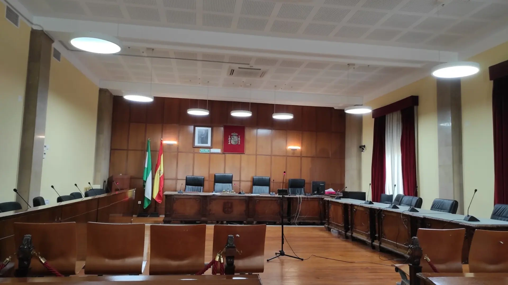 La Audiencia de Jaén juzga a una red acusada de simular accidentes de tráfico y estafar 343.000 euros