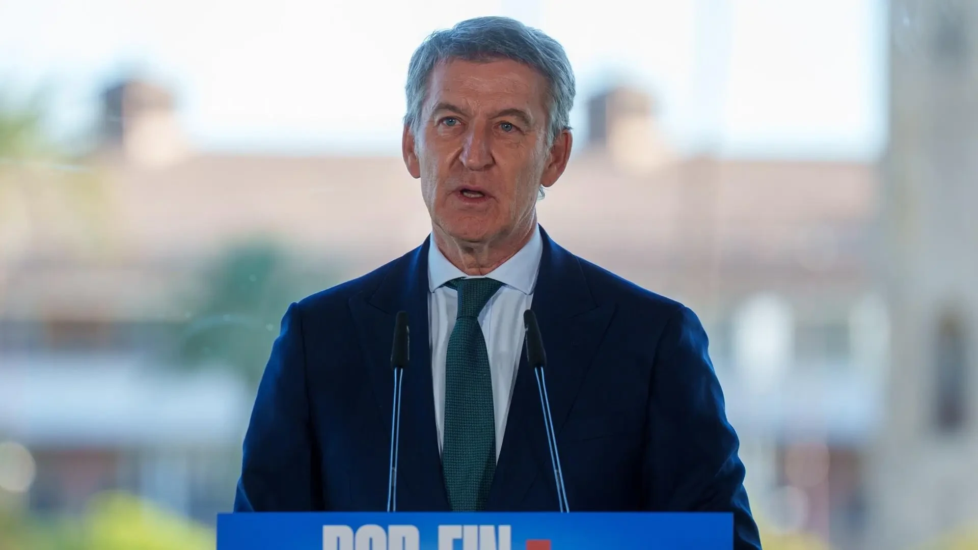 Feijóo, dispuesto a "corresponder" a Vox si el partido se retira de las provincias donde no podrán tener un senador