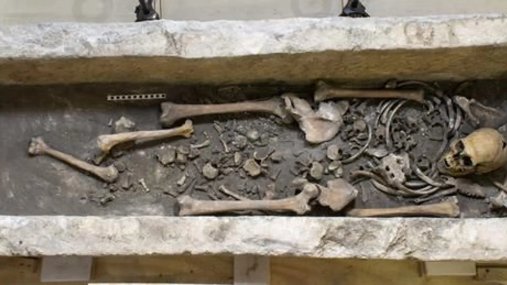 El misterioso esqueleto de un sarcófago romano en la Abadía de Westminster pertenece a un abad