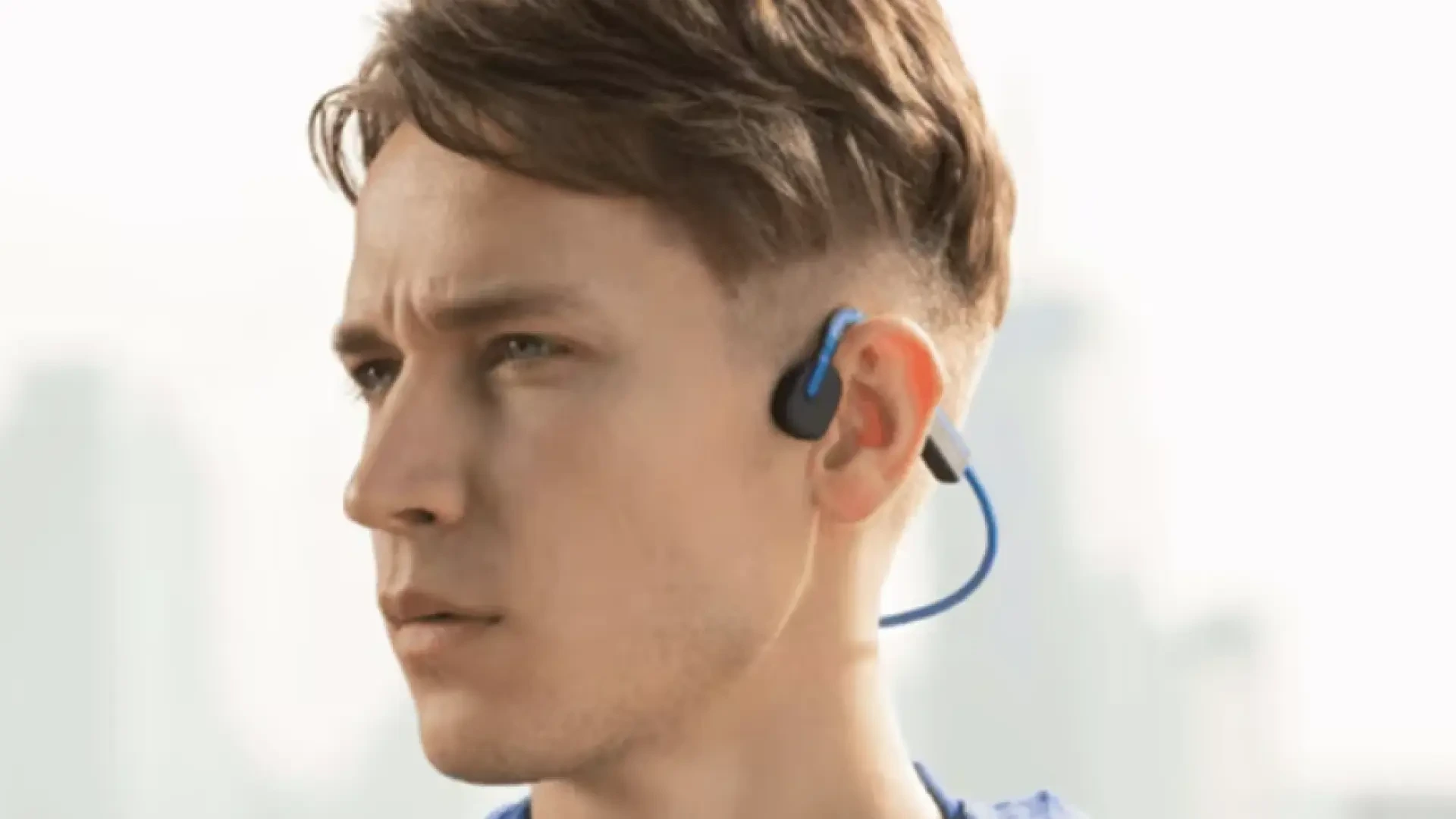 Correr seguro y atento: estos cascos arrasan entre 'runners' porque no te aíslan del entorno