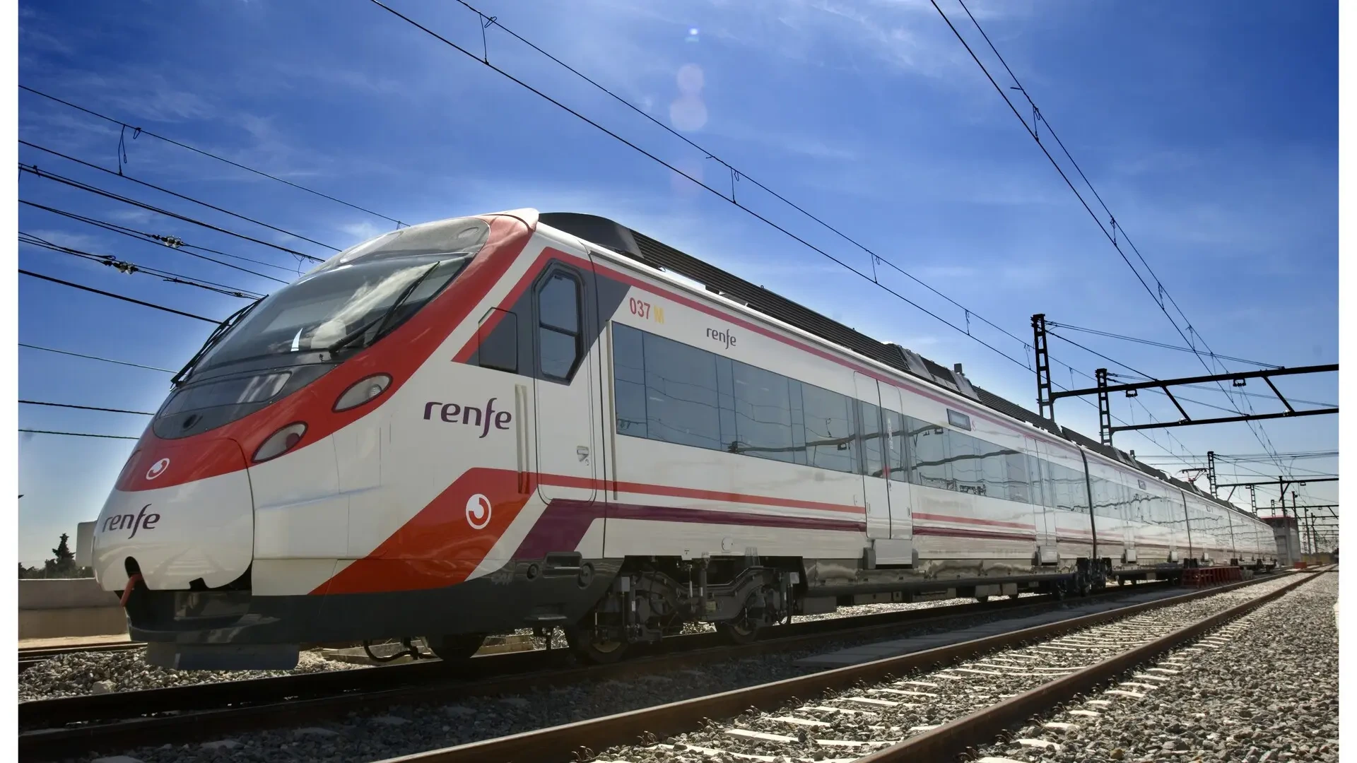El descarrilamiento de un tren en Sevilla interrumpe una línea de Cercanías durante toda la noche