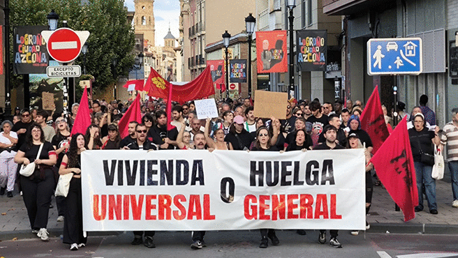 Las banderas rojas que se ven en las protestas: qué significan y quién está detrás