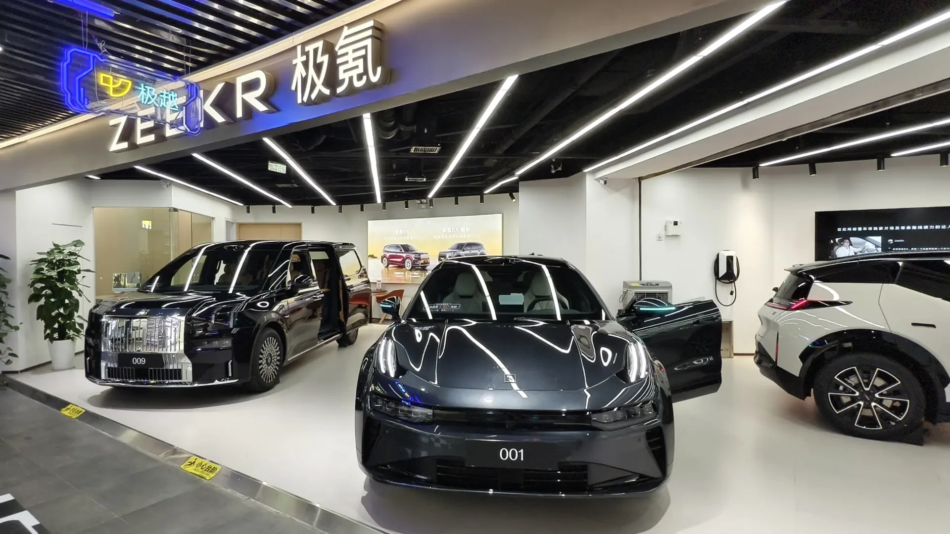 El motor chino 'pasa por la derecha' al japonés en Europa y ya mete miedo al coreano a nivel local