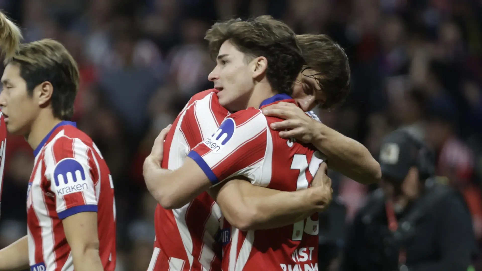 Julián Álvarez rescata al Atleti en el Metropolitano ante un durísimo Dépor