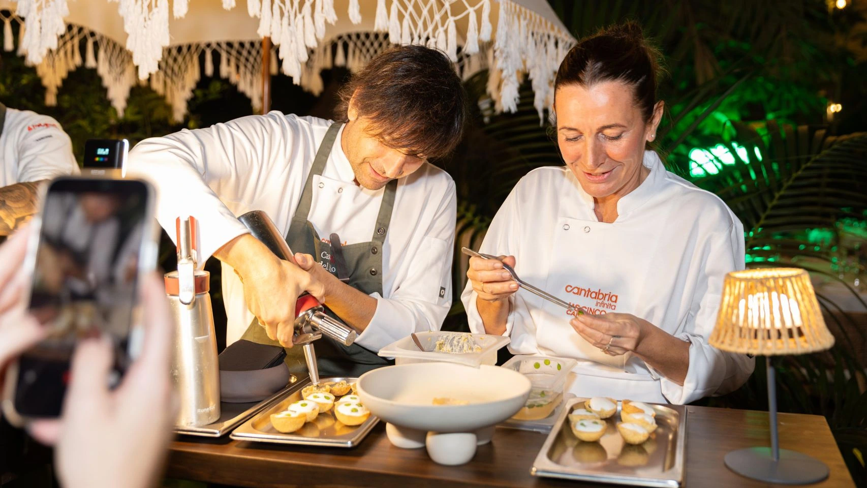 Cantabria y Valencia se unen con un menú de los chefs con estrella Michelin Sergio Bastard y Begoña Rodrigo