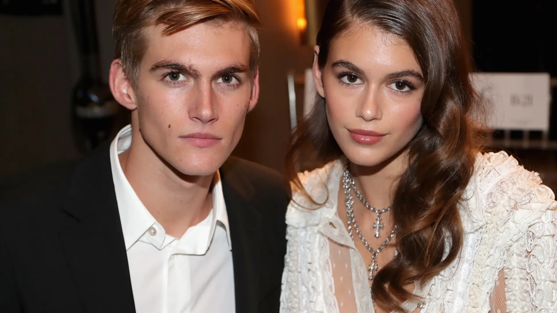 Kaia Gerber, devastada, se une Cindy Crawford en el homenaje a su hermano Presley: "Nací amándote, moriré amándote"
