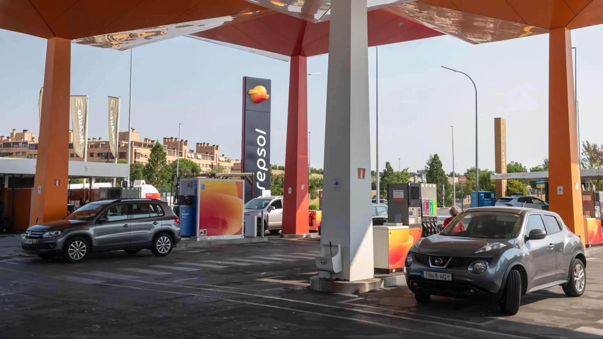 Repsol prorroga hasta noviembre sus descuentos a las gasolinas en plena crisis energética