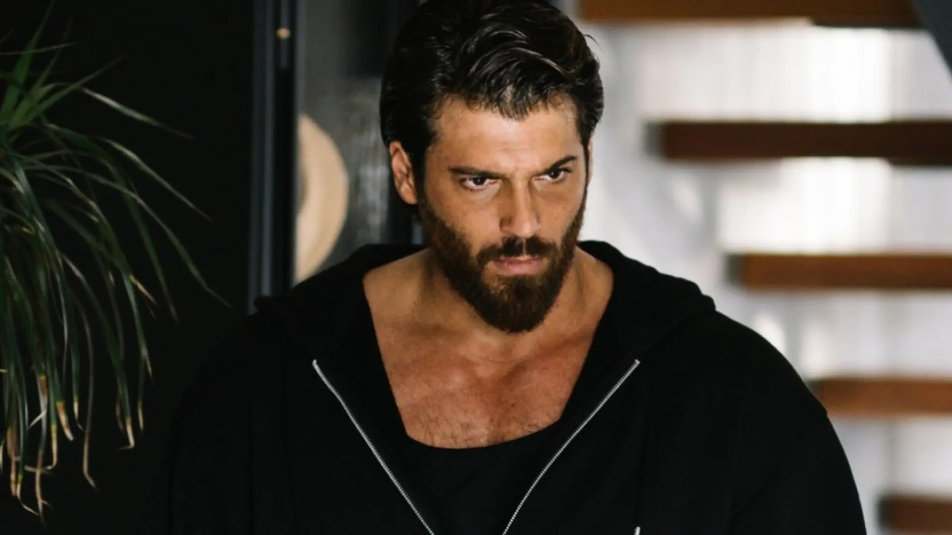 Can Yaman, a la conquista de España: confirmada la fecha de estreno de su primera miniserie en español