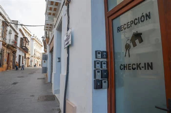 La provincia de Cádiz cerró 2025 con más de un millón de pernoctaciones en apartamentos turísticos