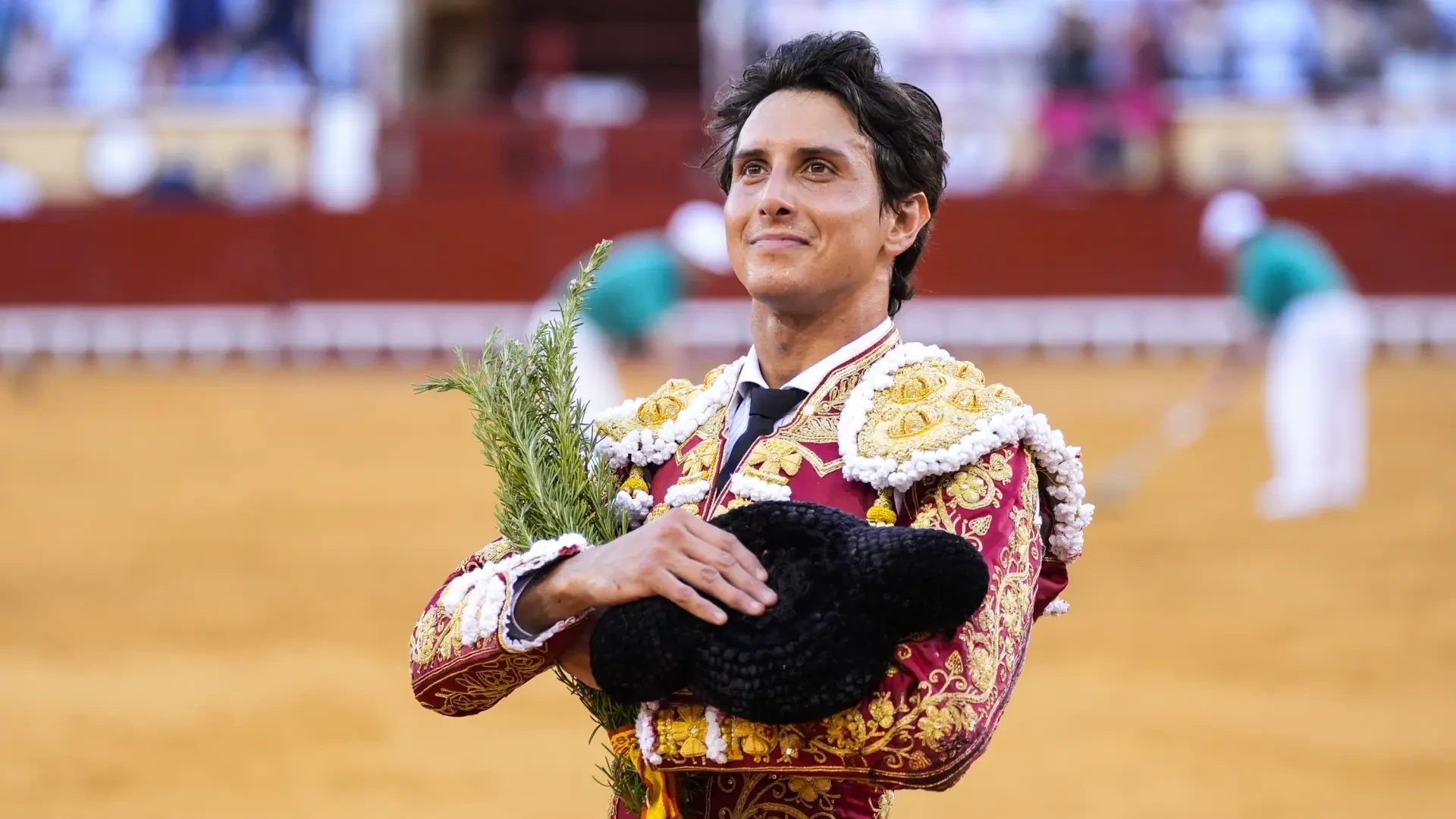 Roca Rey se defiende de la polémica por su fiesta: "¿Eso qué significa, que había droga y alcohol? ¡Por favor!"