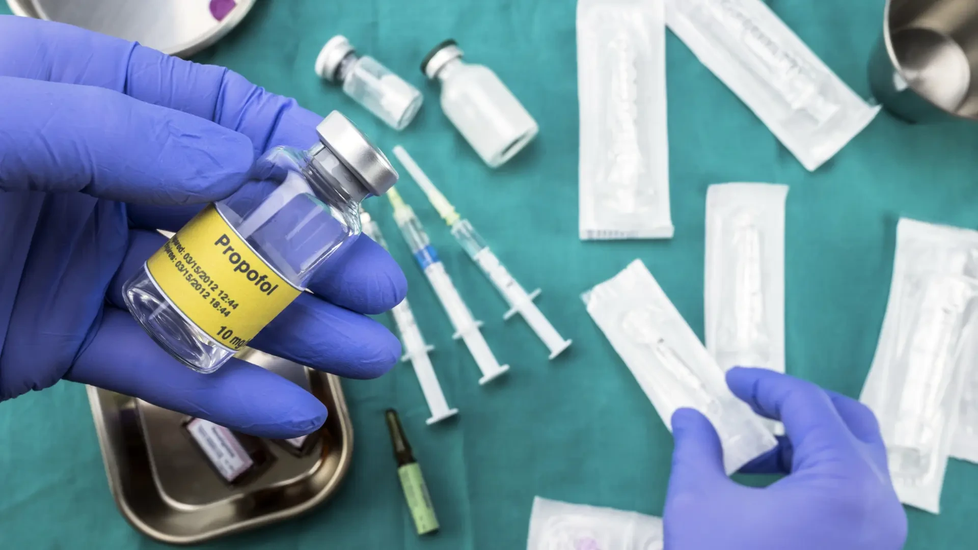 Claves e incógnitas de la muerte de una enfermera en un hotel de Marbella: su amante médico le inyectó propofol en la yugular