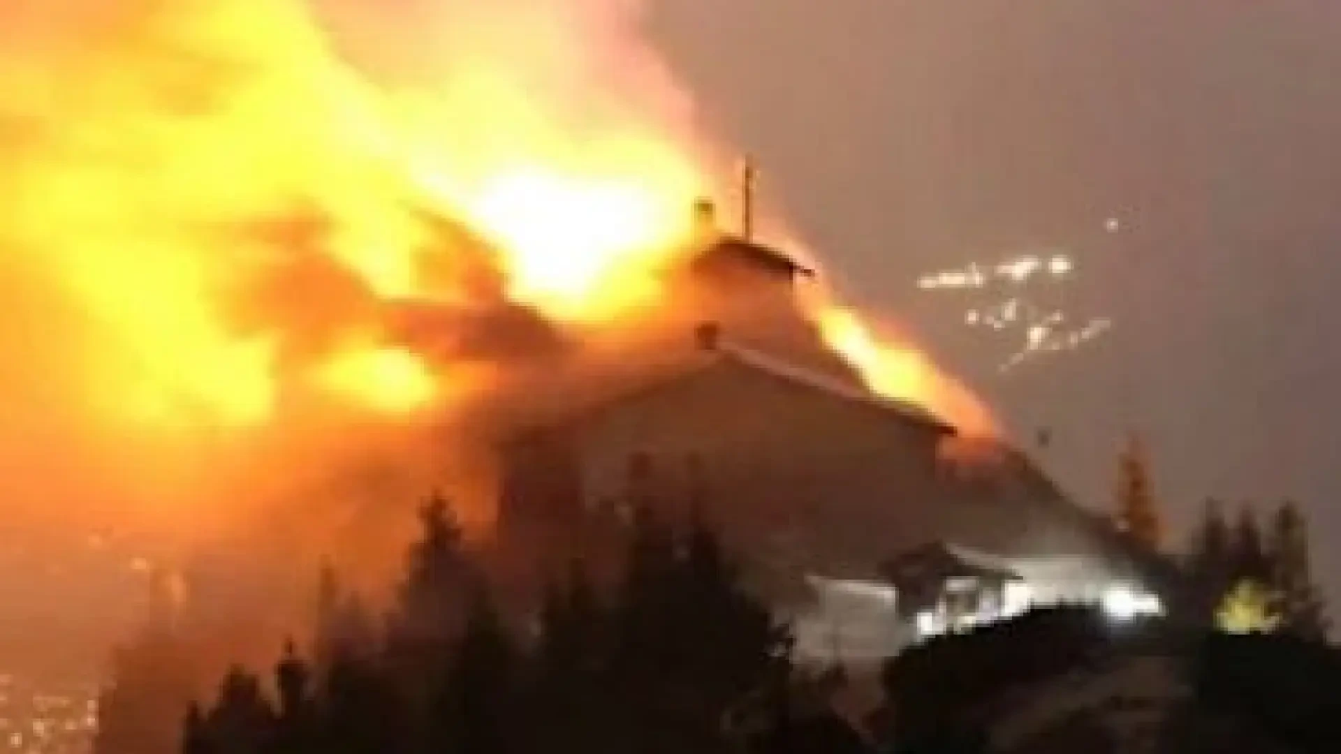 Un incendio destruye el 'Nido del Águila', el refugio de montaña de Hitler en los Alpes bávaros