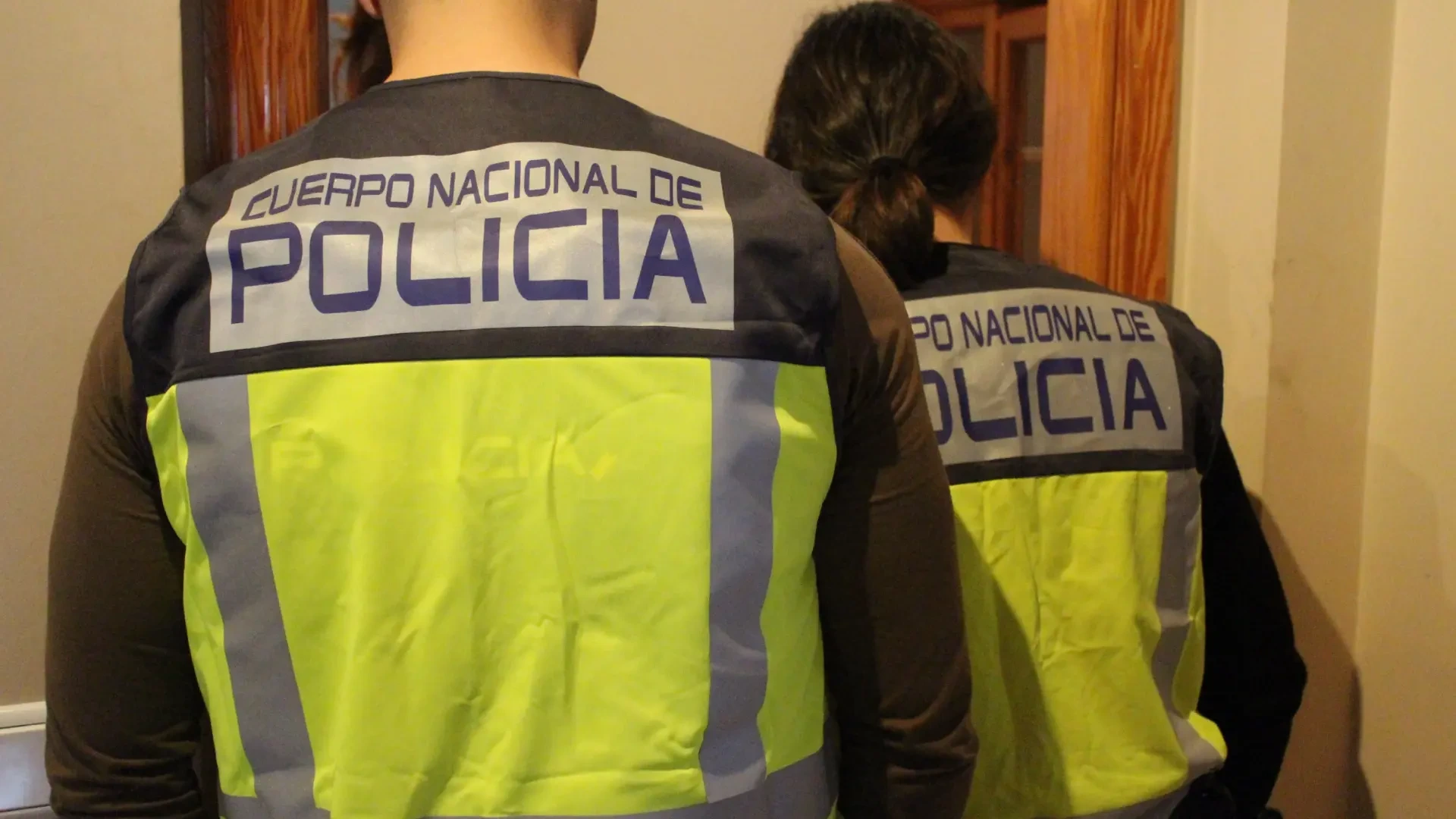 Hallan el cadáver de un hombre y a una mujer herida en una vivienda de Las Palmas de Gran Canaria