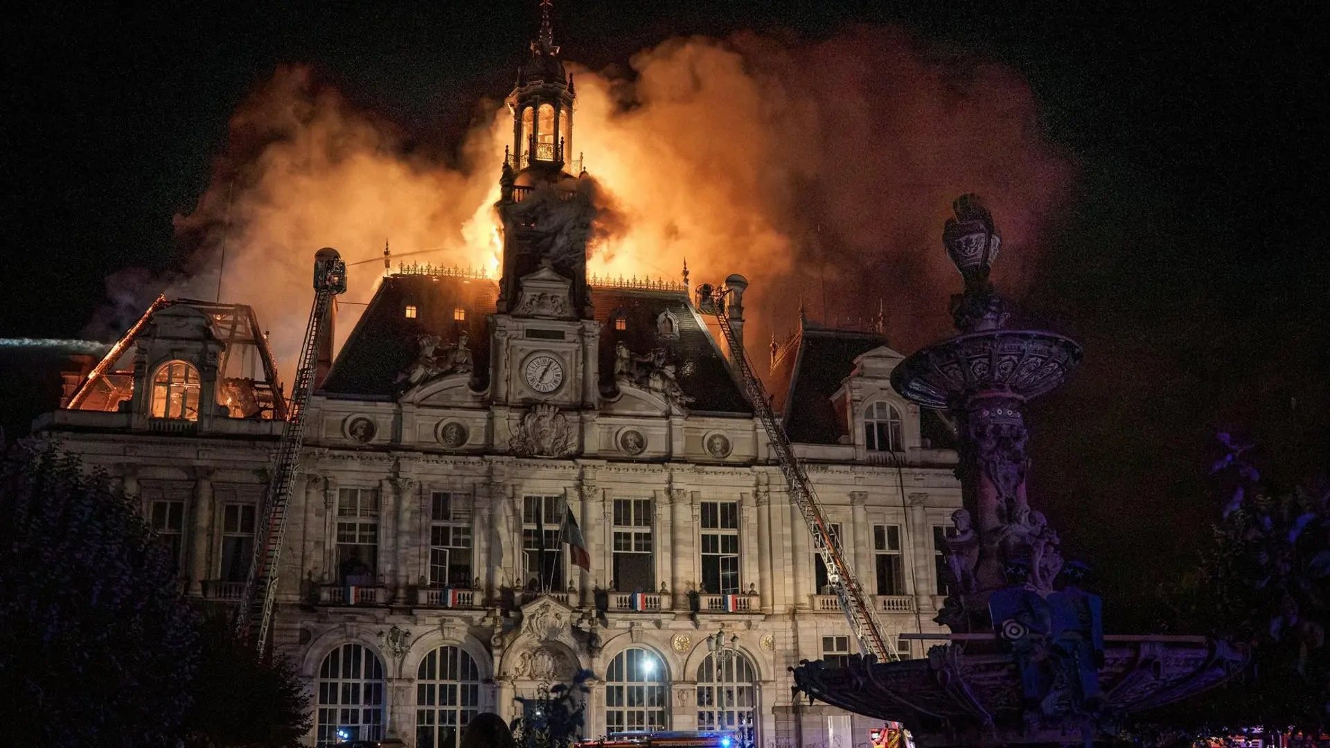 Detenido un hombre por el incendio del Ayuntamiento de Limoges en las protestas