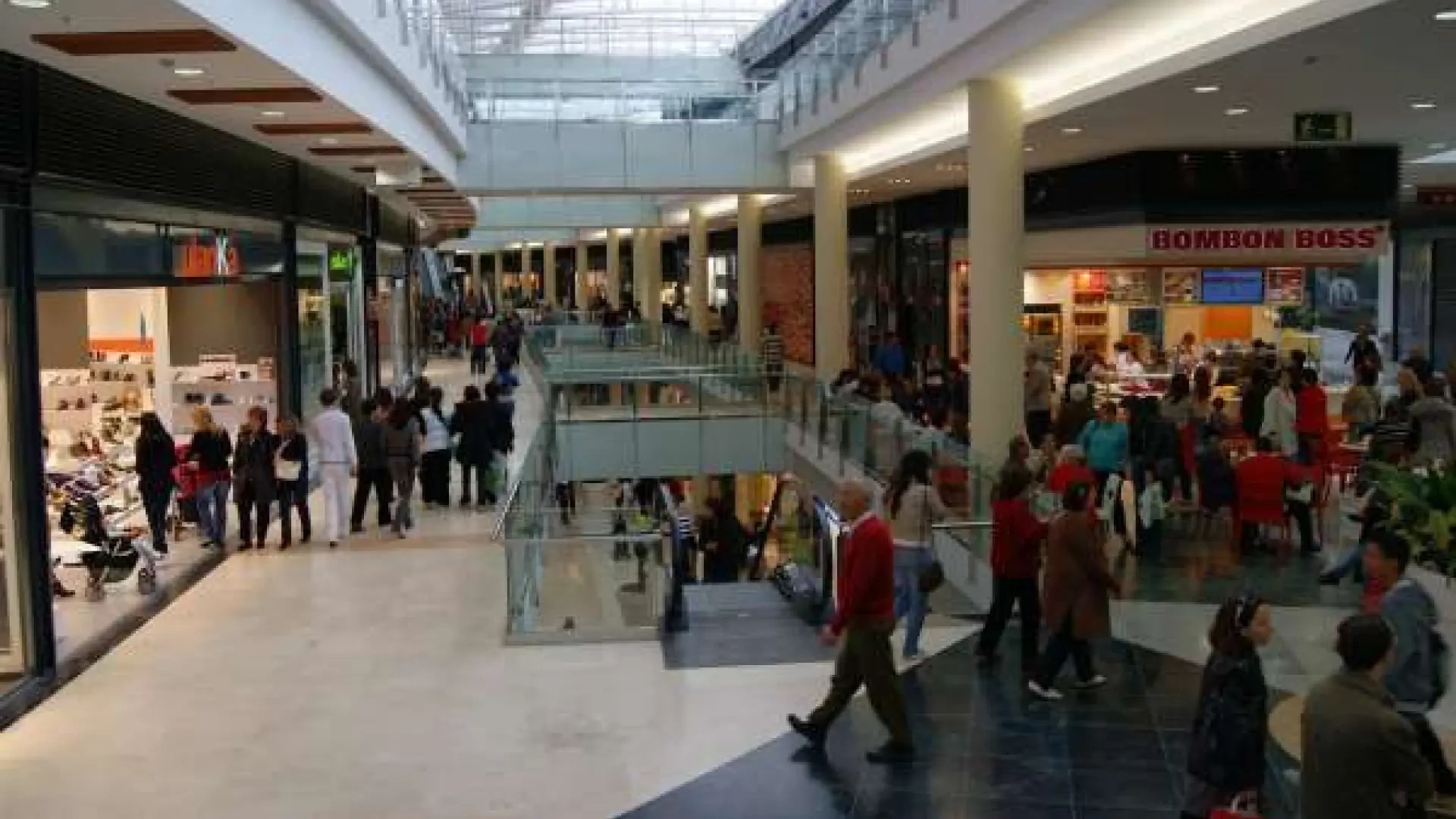 El centro comercial de Valencia que roza el lleno: nuevas tiendas y un Decathlon de 600 m