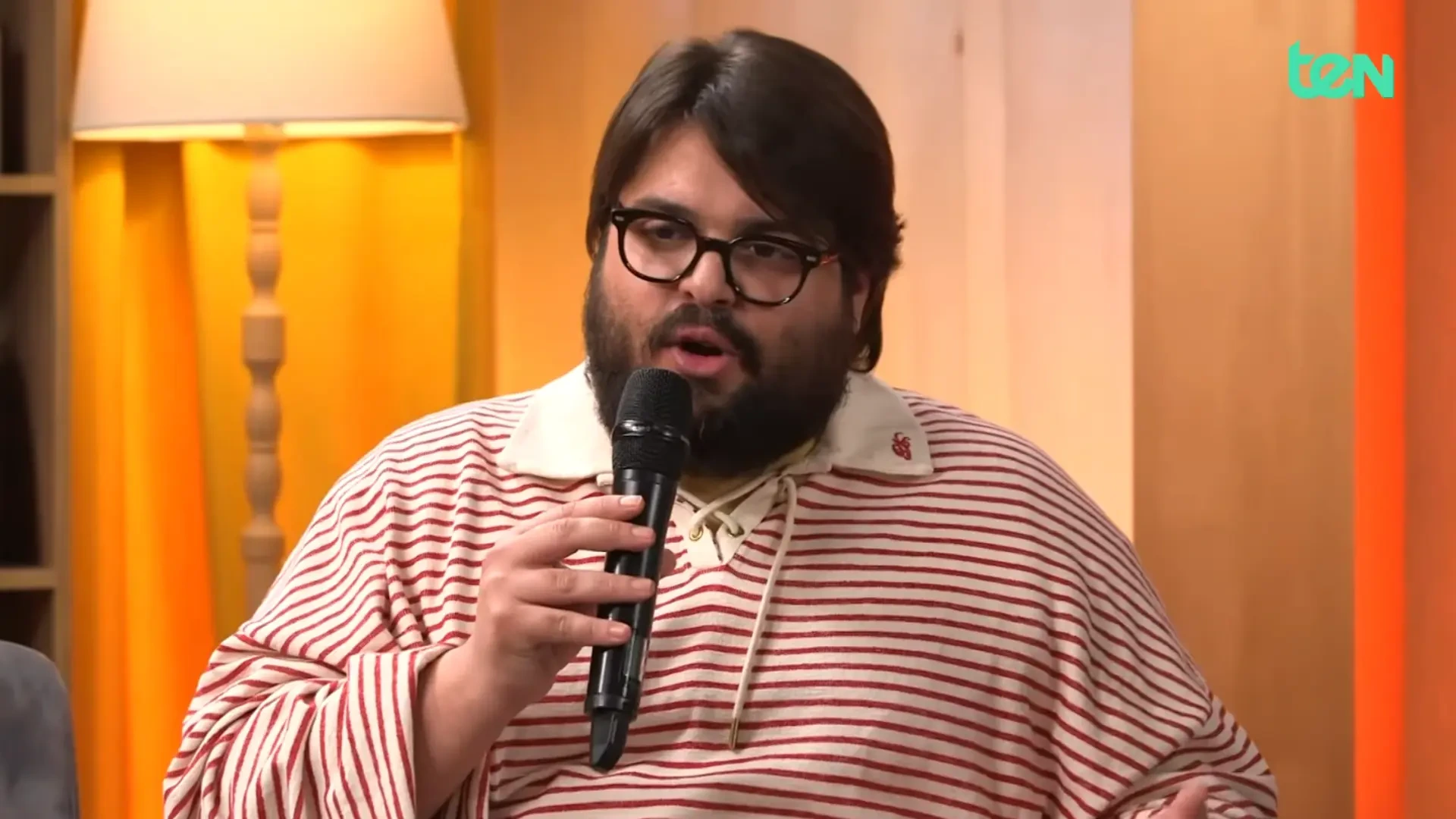 Brays Efe habla sobre su ausencia en 'La bola negra' y zanja las comparaciones con Carlos González