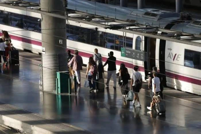 Accidente de tren en Toledo: qué trenes están afectados y cómo afecta al AVE entre Madrid y Andalucía