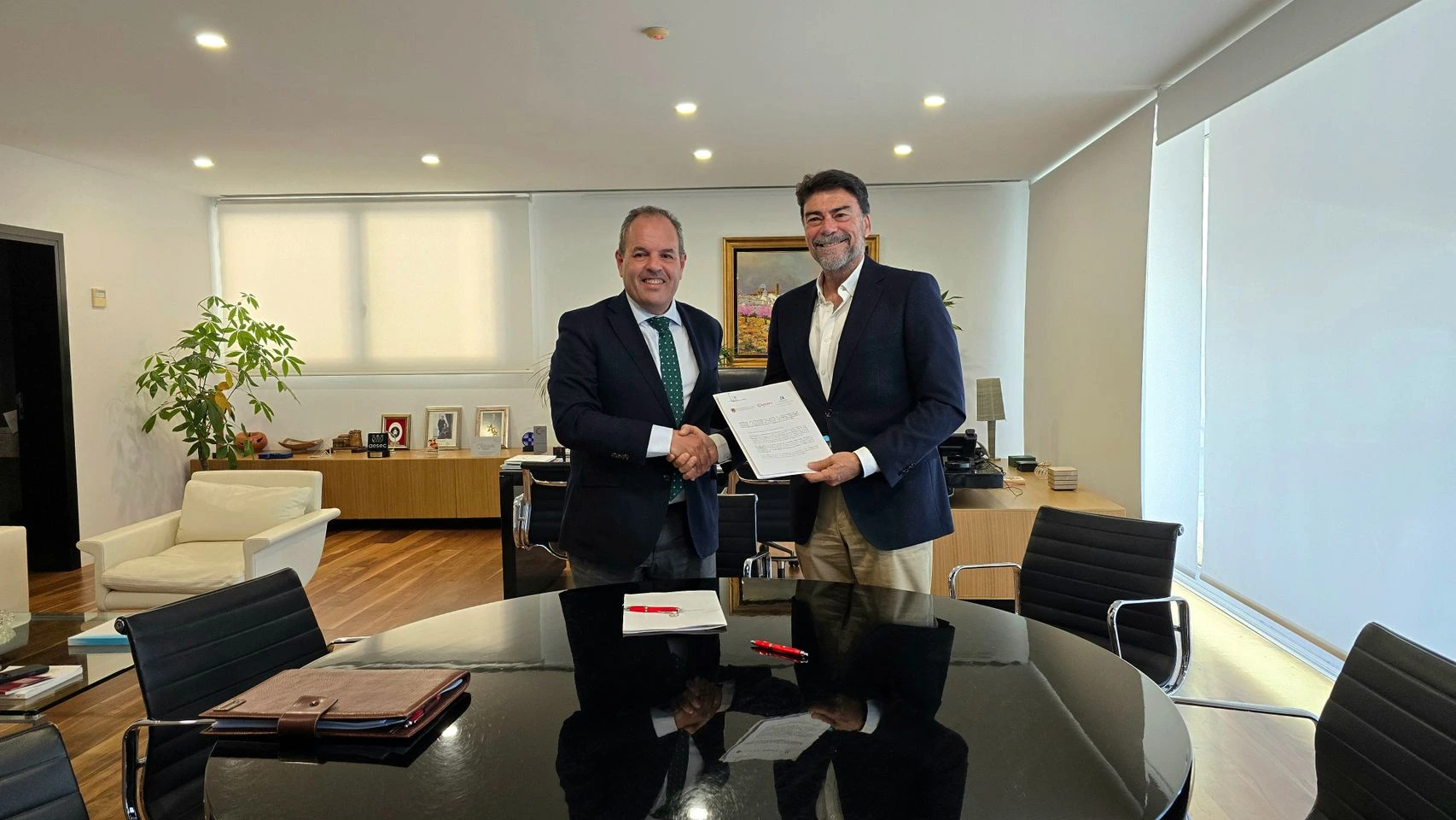 Alicante pospone temporalmente la campaña del Bono Comercio por una "vulnerabilidad" a nivel mundial