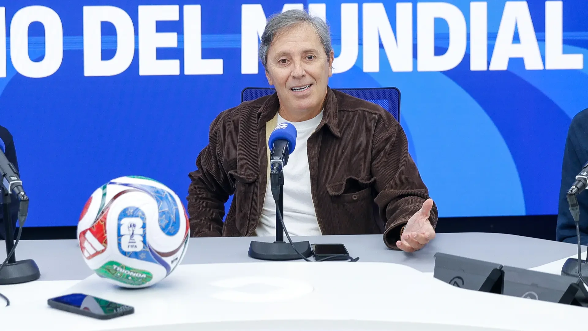 Paco González, sobre su despido de la Ser: "Habían sancionado a Jorge Hevia con un mes de empleo y sueldo, cobraba 1200 euros"
