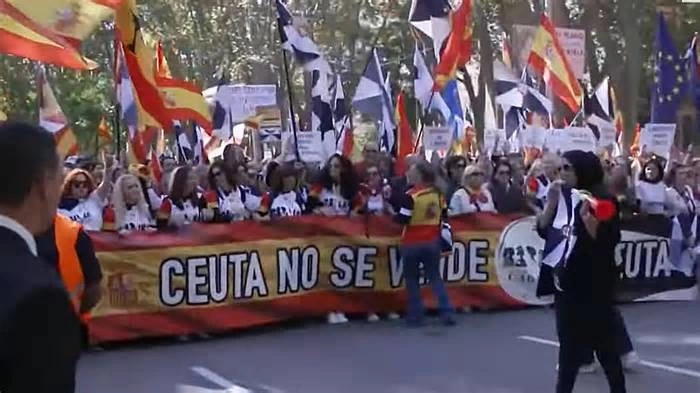 Ceuta se manifiesta en Madrid para reclamar medidas urgentes ante la crisis migratoria