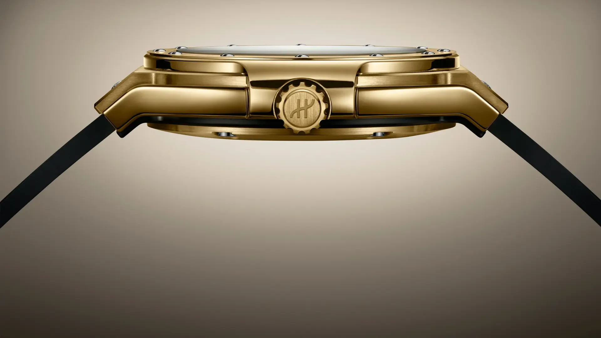 Hublot vuelve a los ochenta y recupera el primer reloj que mezcló oro con caucho