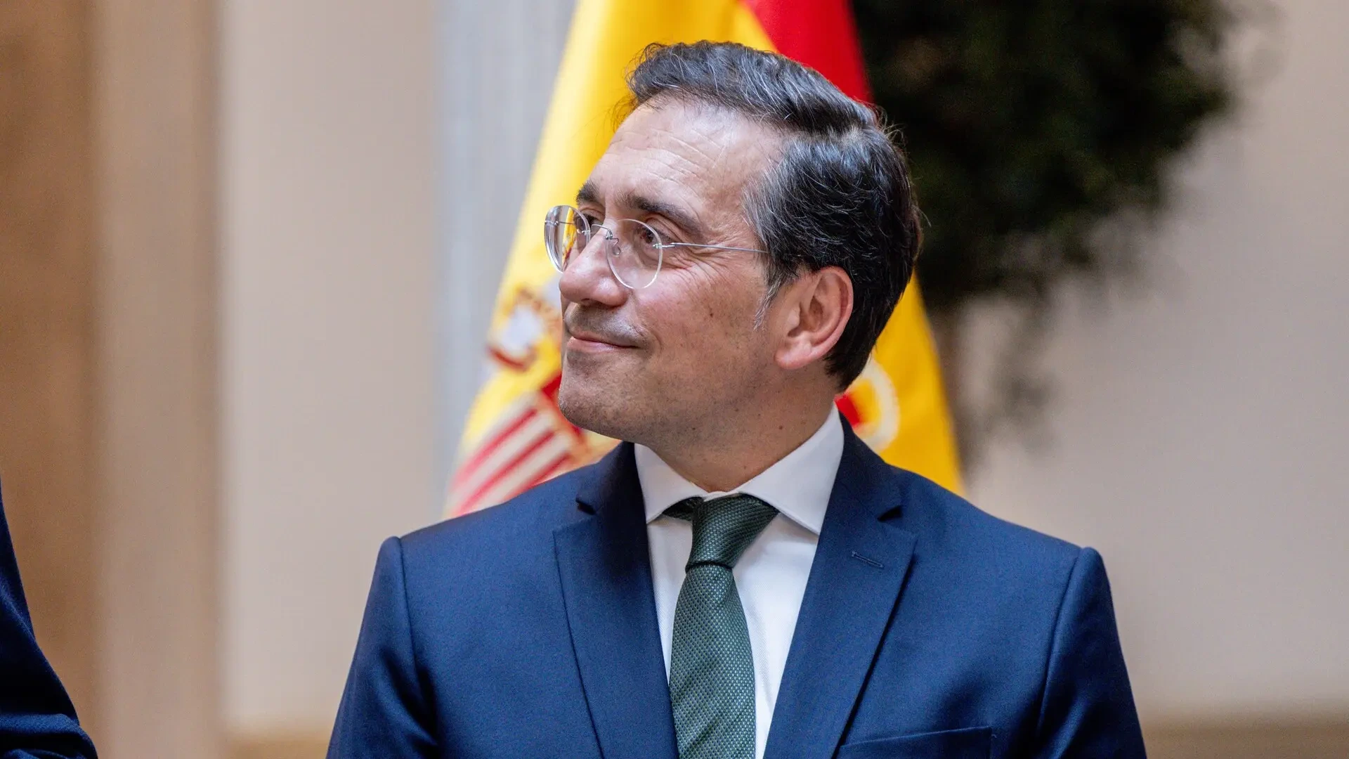 Exteriores admite que será "muy difícil" comprobar a tiempo quién puede votar el 29N por la ley de nietos