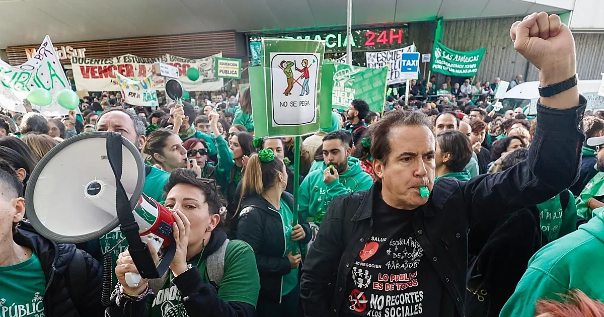 Madrid niega que sus docentes sean los peor pagados: «Estamos entre las seis mejores regiones»