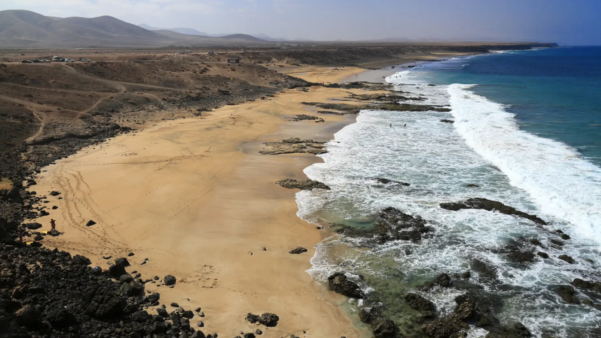 Los mejores destinos para escapar del frío en octubre: dos están en España