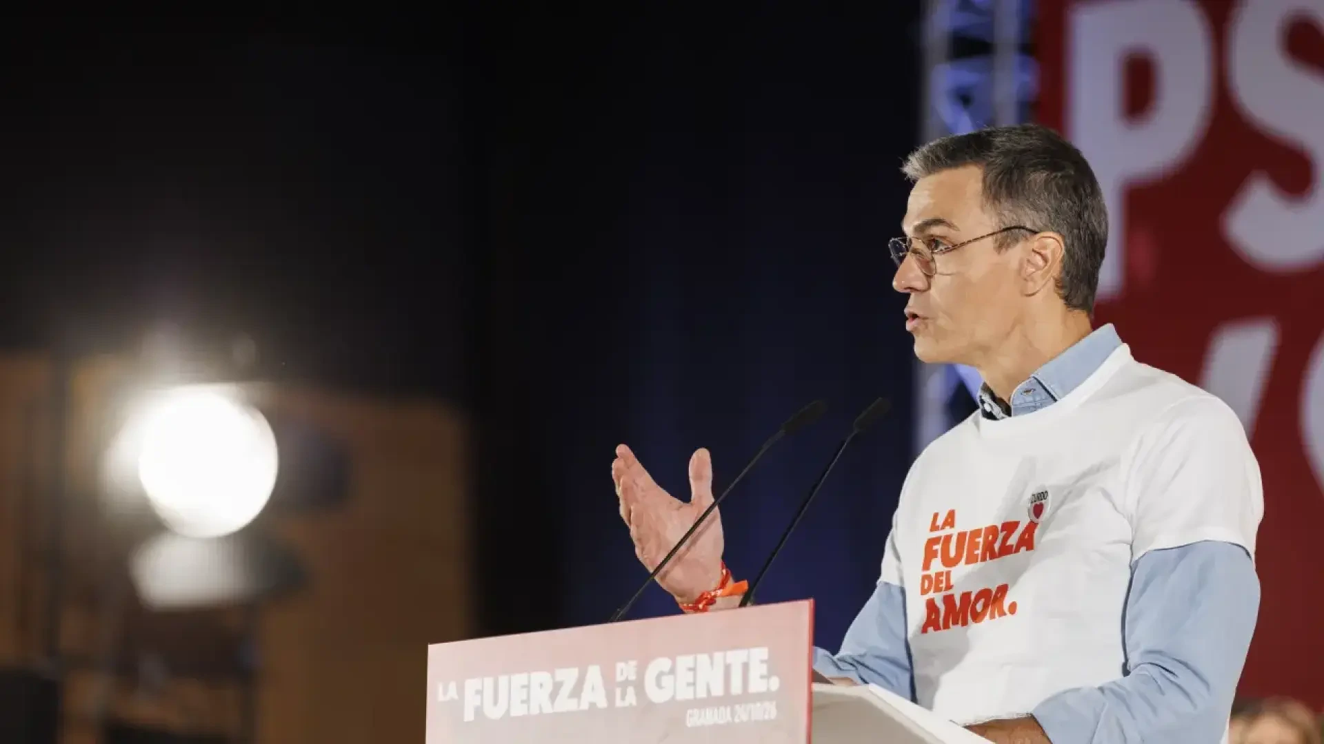 Sánchez pide el voto contra los "recortes interminables" de PP y Vox y promete blindar el derecho al aborto en la Constitución